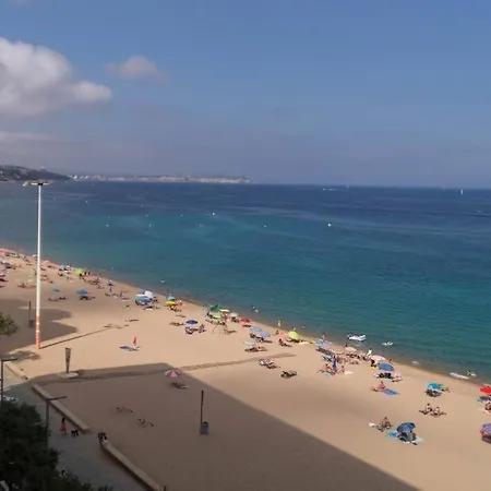 Banana Boutique Апартаменты Платья-де-Аро