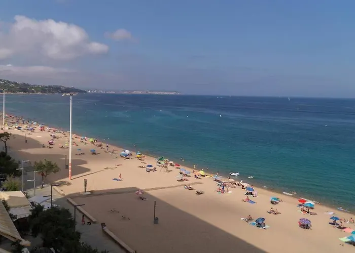 Banana Boutique Апартаменты Платья-де-Аро